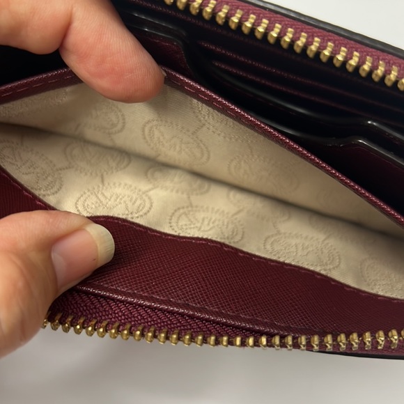 Michael Kors Leather Zip Around Wristlet Wallet Maroon Burgundy - Picture 8 of 11